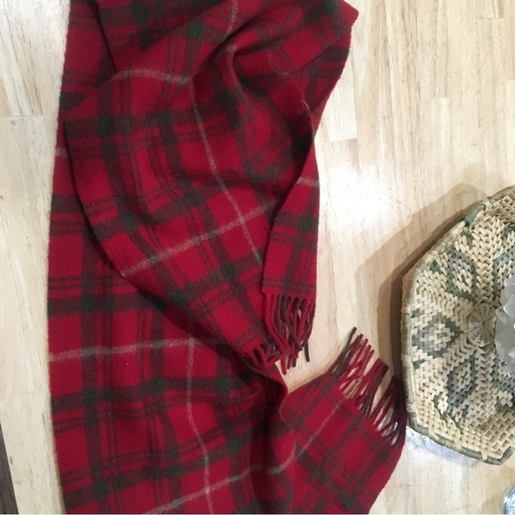 Classic green red plaid Irish lambs wool scarf made in Ireland by John Hanley - Picture 5 of 9